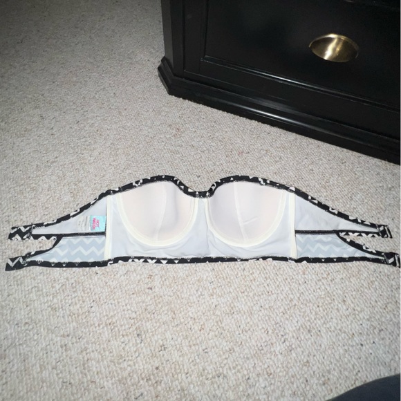 Aztec strapless bikini top - Picture 3 of 3